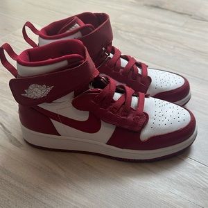 Air Jordan High FlyEase GS “Cardinal Red” Size 5Y= W6.5